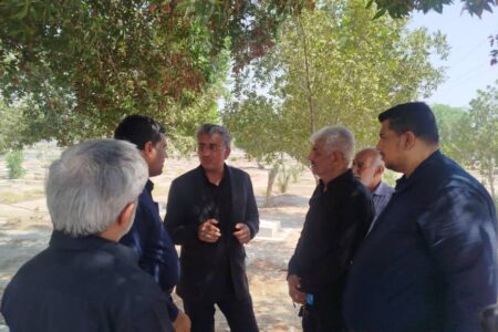 شهردار بندرعباس روند خدمات دهی به خانواده های داغدیده حادثه بندر شهید رجایی را در آرامستان باغو بررسی کرد